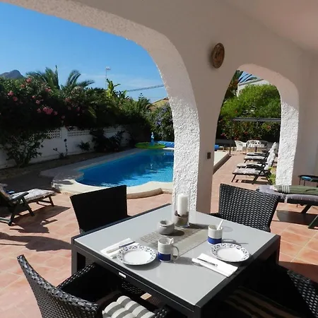 Villa Tina 4 Personas *